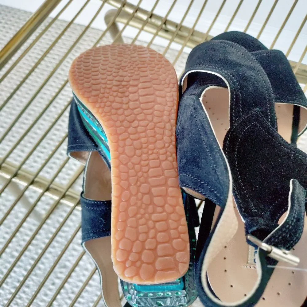 NIB Opening Ceremony sude HANDCARVED platform sandals. size EU 39 US 8.5